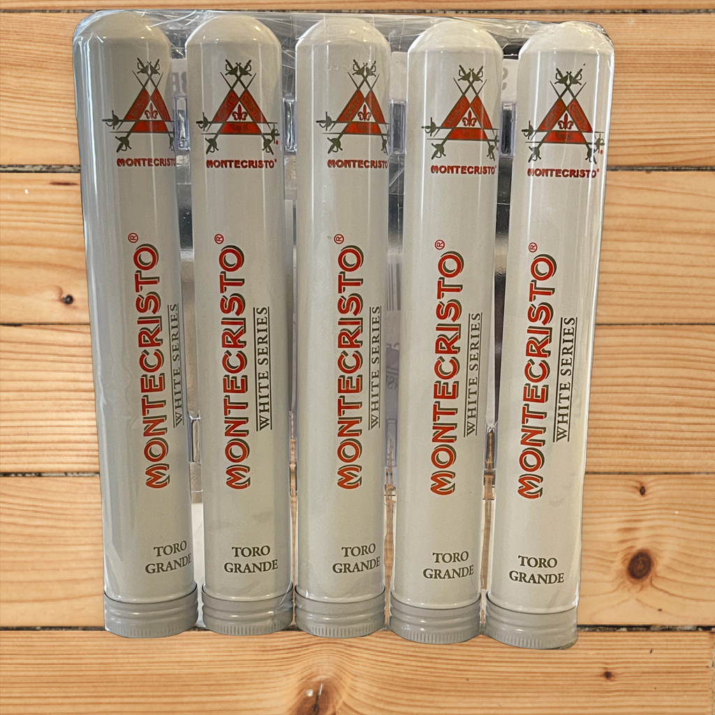 Montecristo White Toro Tubo 6 x 54 5PK